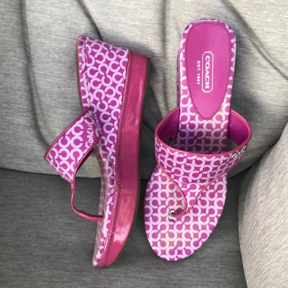 Gorgeous Coach logo platform sandals fuchsia pink/purple color leather/fabric 8 - Picture 1 of 7